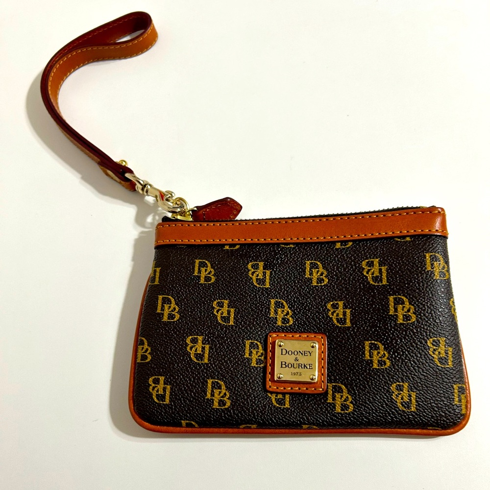 Dooney & Burke Wristlet‎ Coin Purse